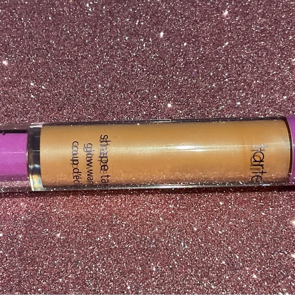 Tarte Shape Tape Glow Wand in Agleam Award Winning Candle-Lit Glow (peachy glow) - Picture 4 of 8